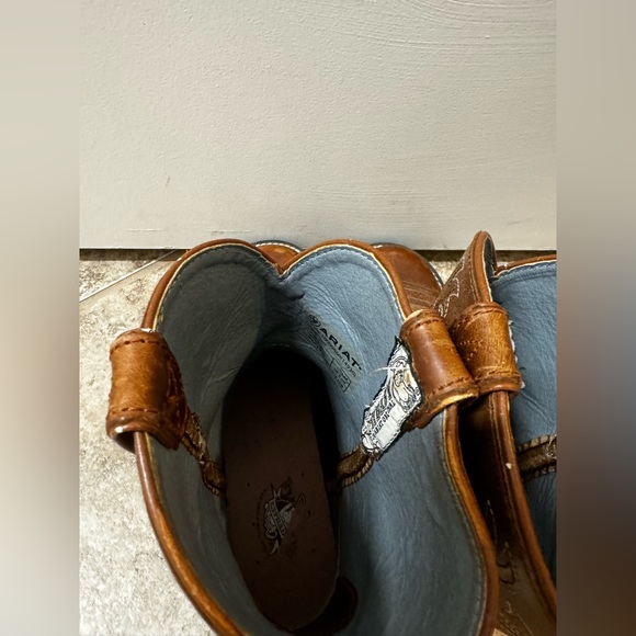 SOLD Ariat Fat baby’s - Picture 3 of 5
